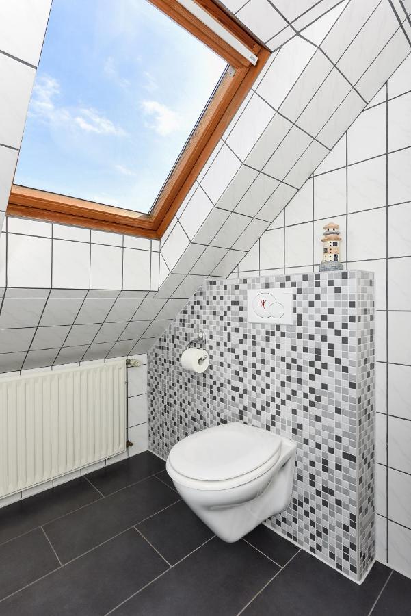 Ferienwohnungen Im Haus Friesische Weite Schillig Exterior photo